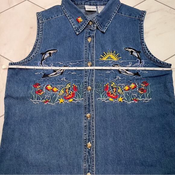 Cabin Creek Vintage Sleeveless Embroidered Button Front Denim Top Size Small - Picture 4 of 8